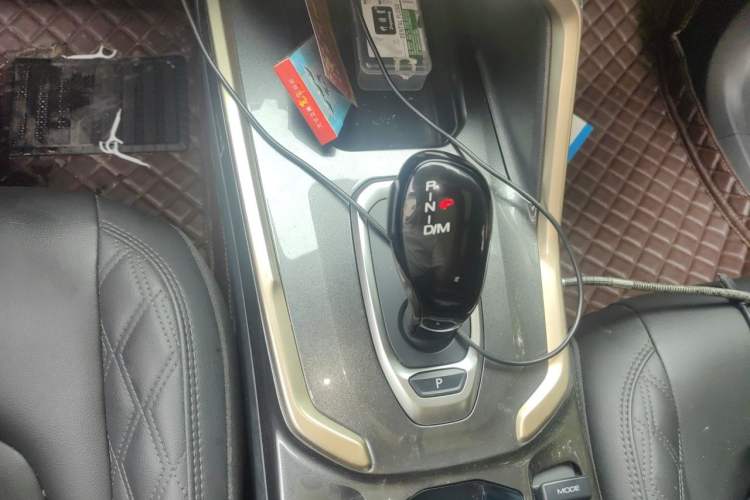 Used Haval H6 2020 1.5 GDIT Automatic Platinum Champion Edition Gear Lever
