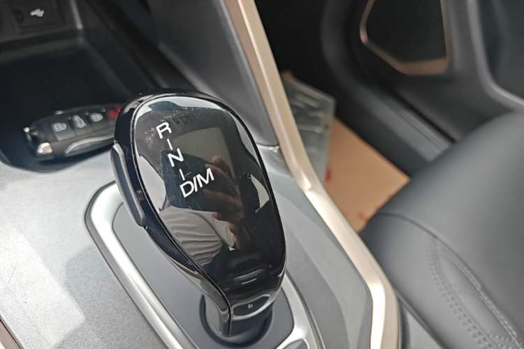 Used Haval H6 2020 1.5 GDIT Automatic Platinum Champion Edition Gear Lever