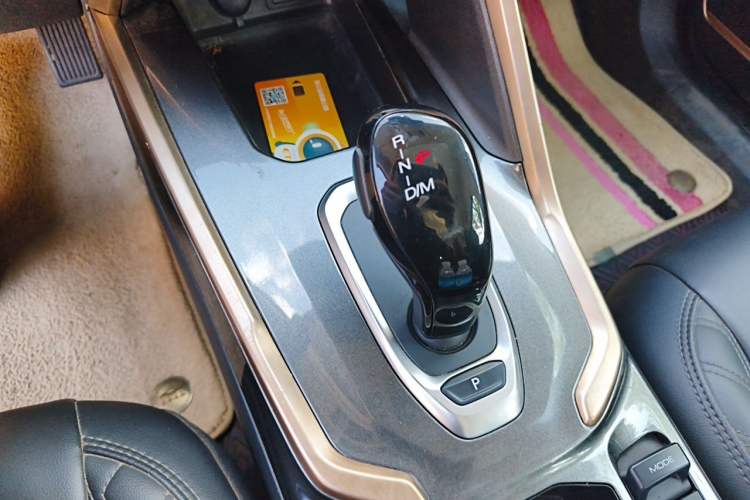 Used Haval H6 2020 1.5 GDIT Automatic Platinum Champion Edition Gear Lever