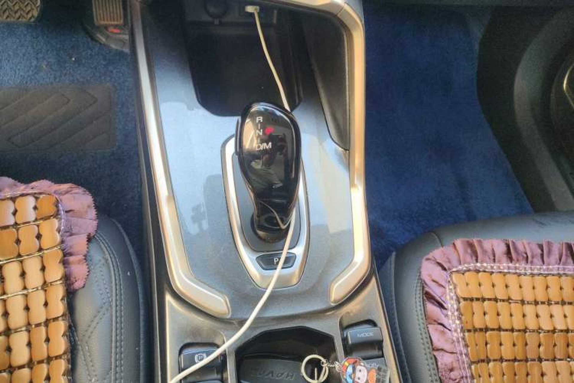 Used Haval H6 2020 1.5 GDIT Automatic Platinum Champion Edition Gear Lever