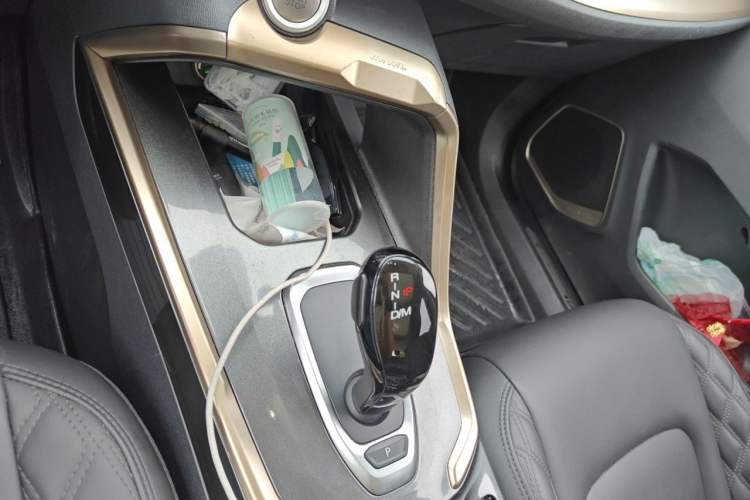 Used Haval H6 2020 1.5 GDIT Automatic Platinum Champion Edition Gear Lever