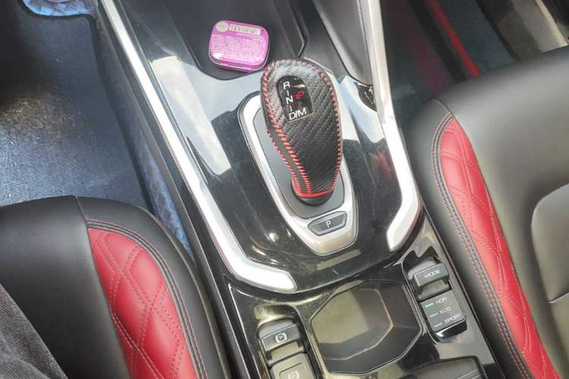 Used Haval H6 2020 2.0 GDIT Automatic GT Champion Edition Gear Lever