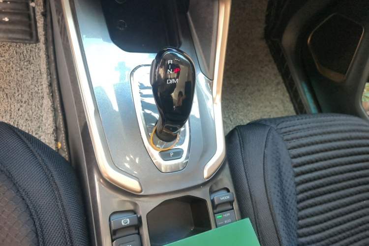 Used Haval H6 2020 1.5 GDIT Automatic Platinum Champion Edition Gear Lever