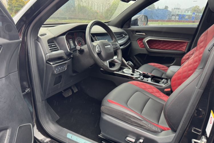 Used Haval H6 2020 2.0 GDIT Automatic GT Champion Edition Interior 1