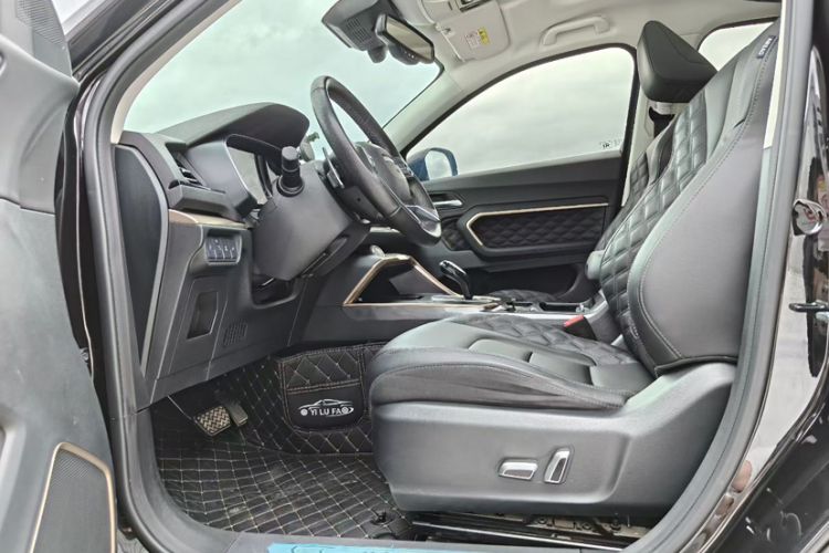 Used Haval H6 2020 1.5 GDIT Automatic Platinum Champion Edition Interior 2