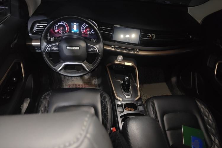 Used Haval H6 2020 1.5 GDIT Automatic Platinum Champion Edition Interior 2