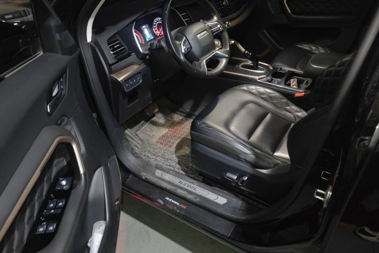 Used Haval H6 2020 1.5 GDIT Automatic Platinum Champion Edition Interior 3