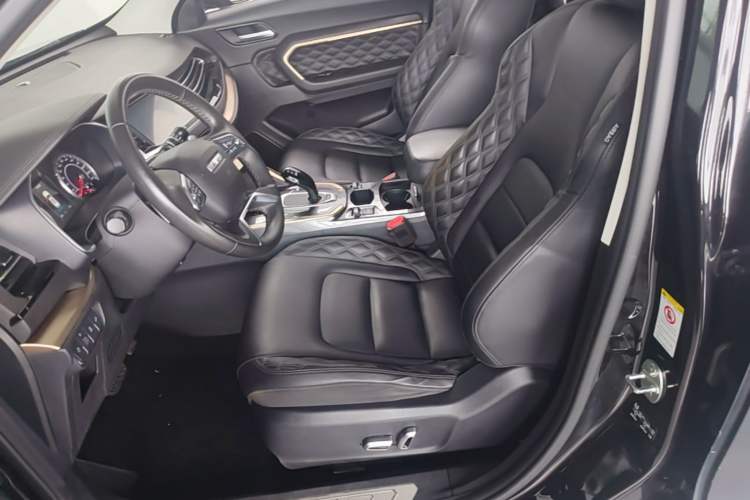 Used Haval H6 2020 1.5 GDIT Automatic Platinum Champion Edition Left Front Seat