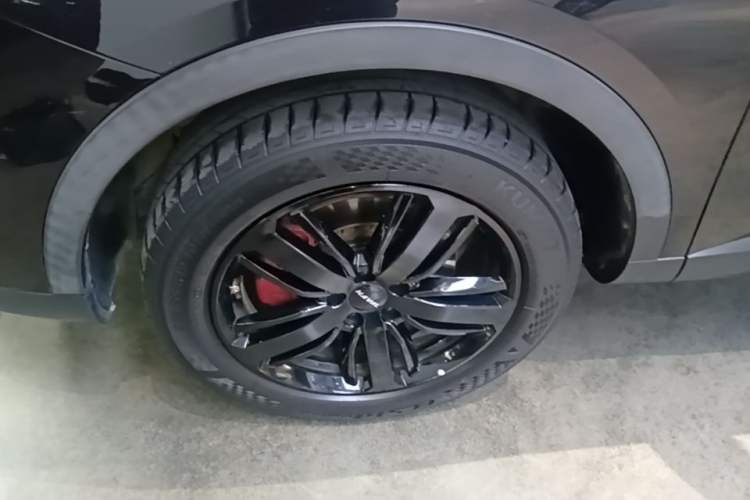 Used Haval H6 2020 2.0 GDIT Automatic GT Power Edition Left Front Wheel Hub