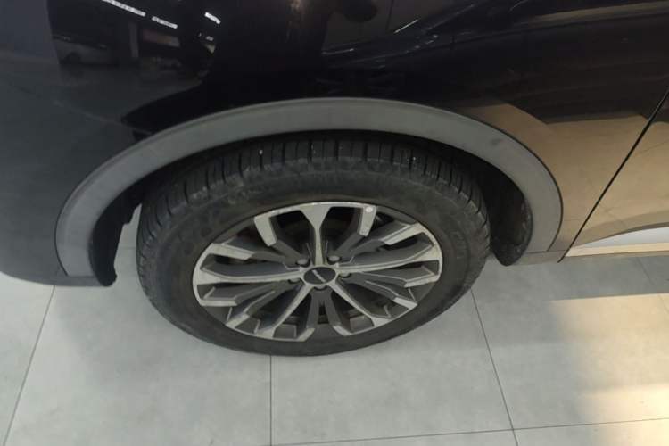 Used Haval H6 2020 1.5 GDIT Automatic Platinum Champion Edition Left Front Wheel Hub