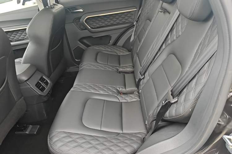 Used Haval H6 2020 1.5 GDIT Automatic Platinum Champion Edition Left Rear Seat