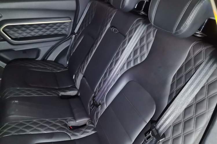 Used Haval H6 2020 1.5 GDIT Automatic Platinum Champion Edition Left Rear Seat