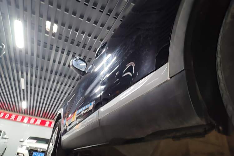 Used Haval H6 2020 1.5 GDIT Automatic Platinum Urban Edition Left Side Sill