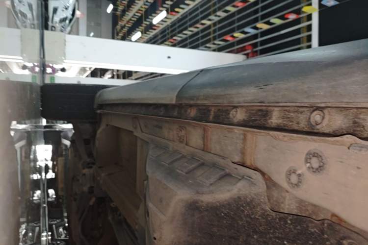 Used Haval H6 2020 2.0 GDIT Automatic Platinum Champion Edition Left Side Sill