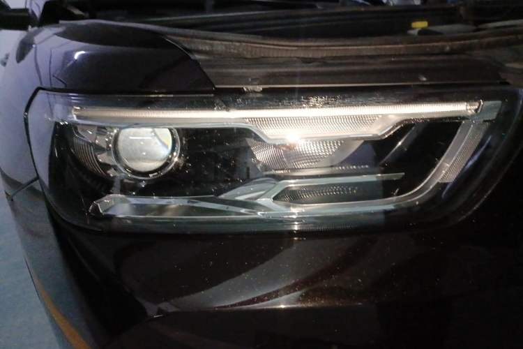 Used Haval H6 2020 1.5 GDIT Automatic Platinum Luxury Edition Right Front Headlight