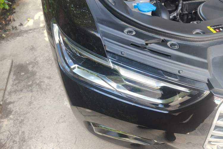 Used Haval H6 2020 1.5 GDIT Automatic Platinum Champion Edition Right Front Headlight
