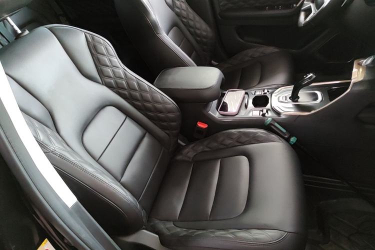 Used Haval H6 2020 2.0 GDIT Automatic Platinum Champion Edition Right Front Seat