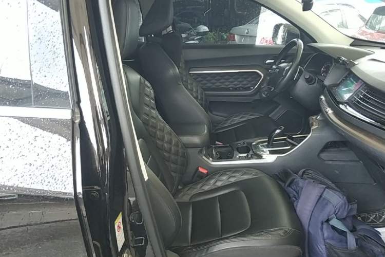 Used Haval H6 2020 1.5 GDIT Automatic Platinum Champion Edition Right Front Seat