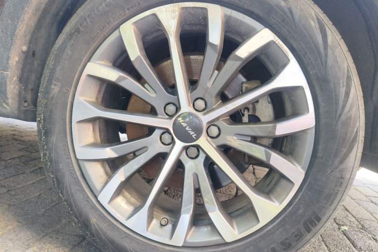 Used Haval H6 2020 1.5 GDIT Automatic Platinum Champion Edition Right Front Wheel Hub
