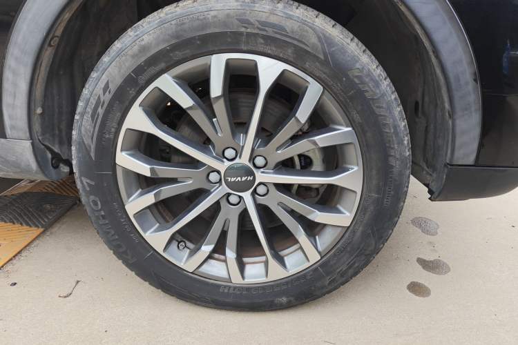 Used Haval H6 2020 1.5 GDIT Automatic Platinum Champion Edition Right Front Wheel Hub