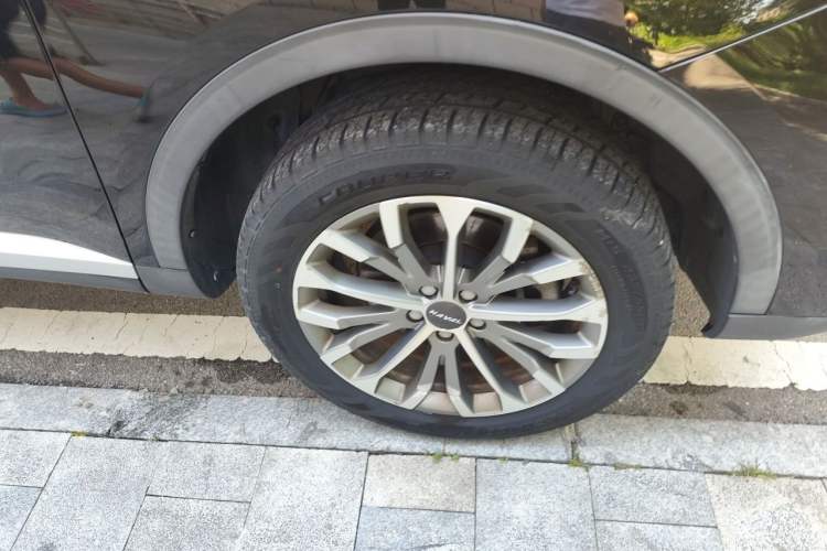 Used Haval H6 2020 1.5 GDIT Automatic Platinum Champion Edition Right Front Wheel Hub
