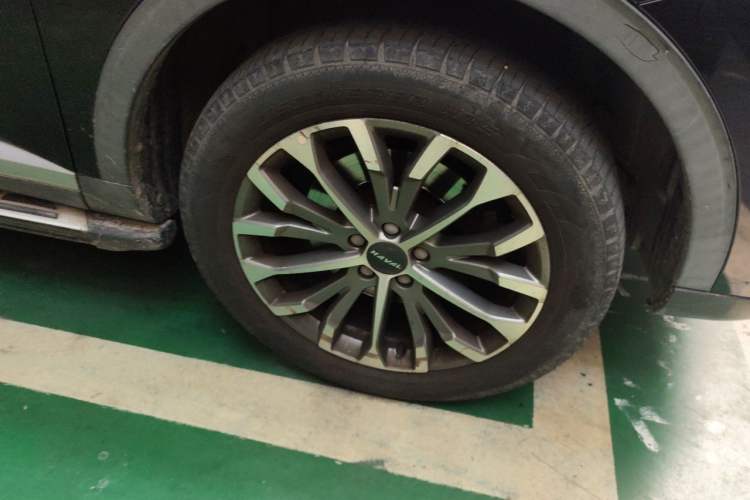 Used Haval H6 2020 1.5 GDIT Automatic Platinum Champion Edition Right Front Wheel Hub