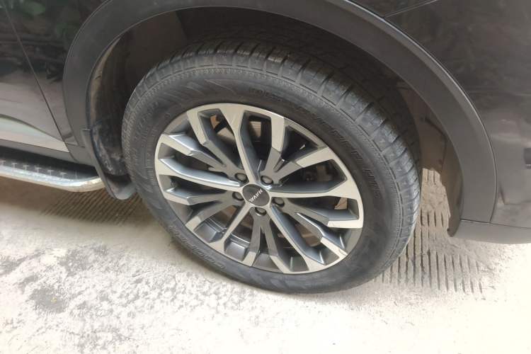 Used Haval H6 2020 1.5 GDIT Automatic Platinum Champion Edition Right Front Wheel Hub