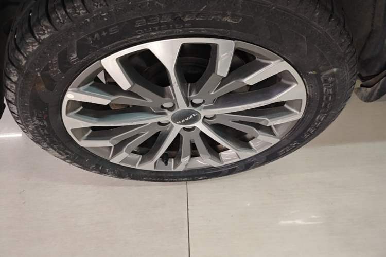 Used Haval H6 2020 2.0 GDIT Automatic Platinum Champion Edition Right Rear Wheel Hub
