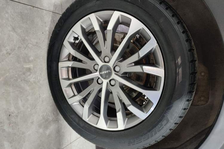 Used Haval H6 2020 2.0 GDIT Automatic Platinum Champion Edition Right Rear Wheel Hub