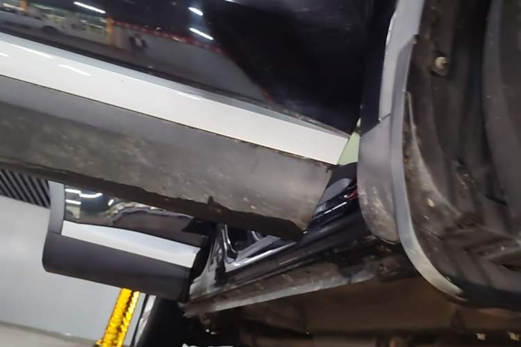 Used Haval H6 2020 1.5 GDIT Automatic Platinum Urban Edition Right Side Sill