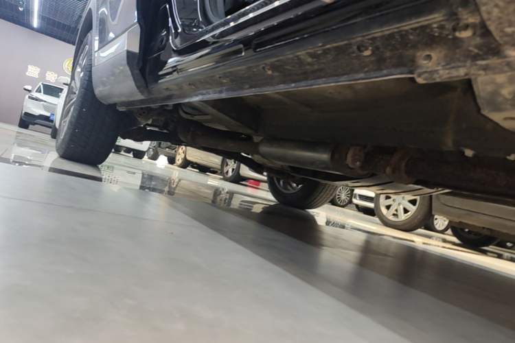 Used Haval H6 2020 1.5 GDIT Automatic Platinum Champion Edition Right Side Sill