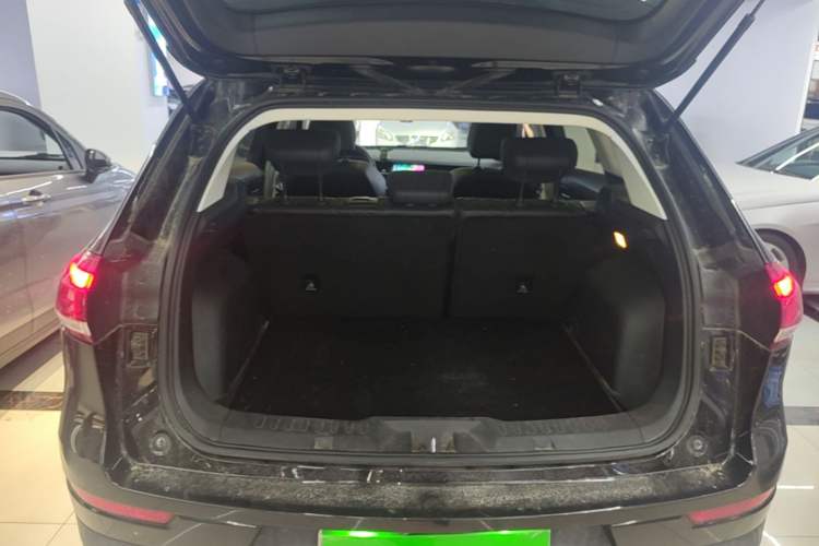 Used Haval H6 2020 1.5 GDIT Automatic Platinum Champion Edition Trunk