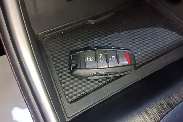 Used Haval H6 2020 2.0 GDIT Automatic GT Power Edition Vehicle Key