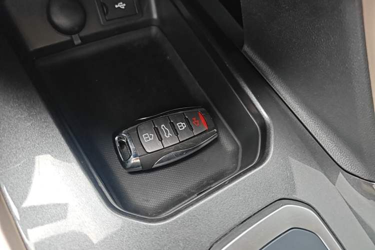 Used Haval H6 2020 1.5 GDIT Automatic Platinum Champion Edition Vehicle Key