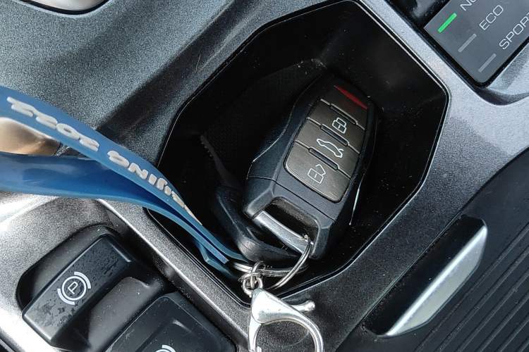 Used Haval H6 2020 1.5 GDIT Automatic Platinum Champion Edition Vehicle Key
