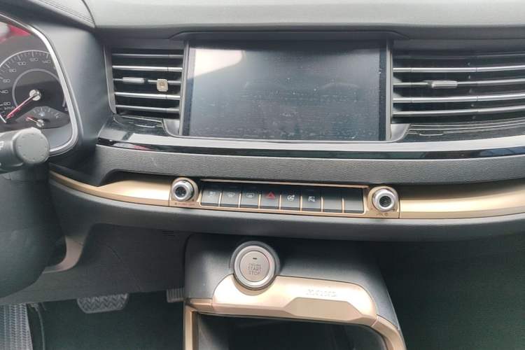Used Haval H6 2020 1.5 GDIT Automatic Platinum Champion Edition Audio And AC Panel