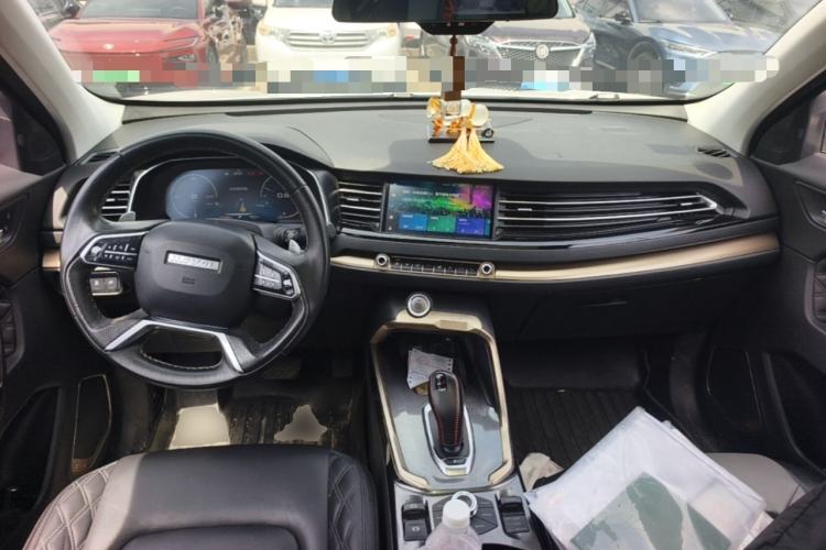 Used Haval H6 2020 1.5 GDIT Automatic Platinum Luxury Edition Center Console