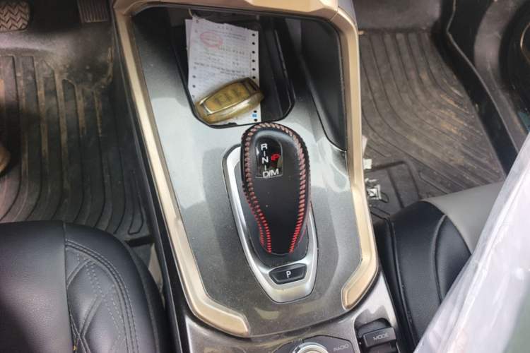 Used Haval H6 2020 1.5 GDIT Automatic Platinum Luxury Edition Gear Lever