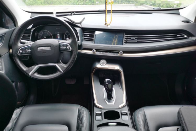 Used Haval H6 2020 1.5 GDIT Automatic Platinum Champion Edition Center Console