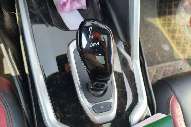 Used Haval H6 2020 2.0 GDIT Automatic GT Champion Edition Gear Lever