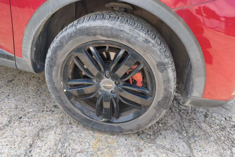 Used Haval H6 2020 2.0 GDIT Automatic GT Champion Edition Right Front Wheel Hub