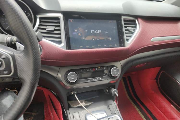 Used Haval H6 2020 1.5 GDIT Automatic Platinum Champion Edition Audio And AC Panel