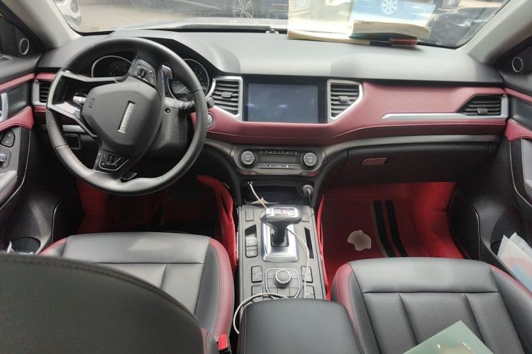 Used Haval H6 2020 1.5 GDIT Automatic Platinum Champion Edition Center Console
