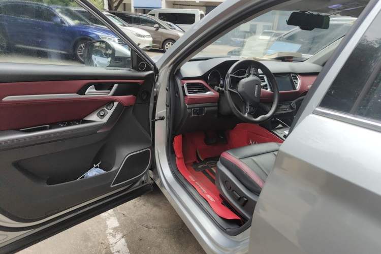 Used Haval H6 2020 1.5 GDIT Automatic Platinum Champion Edition Driver Seat