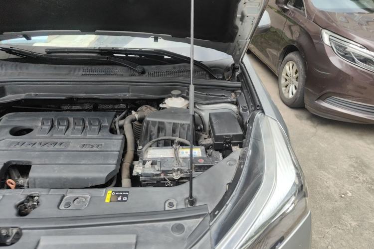 Used Haval H6 2020 1.5 GDIT Automatic Platinum Champion Edition Engine Bay Left