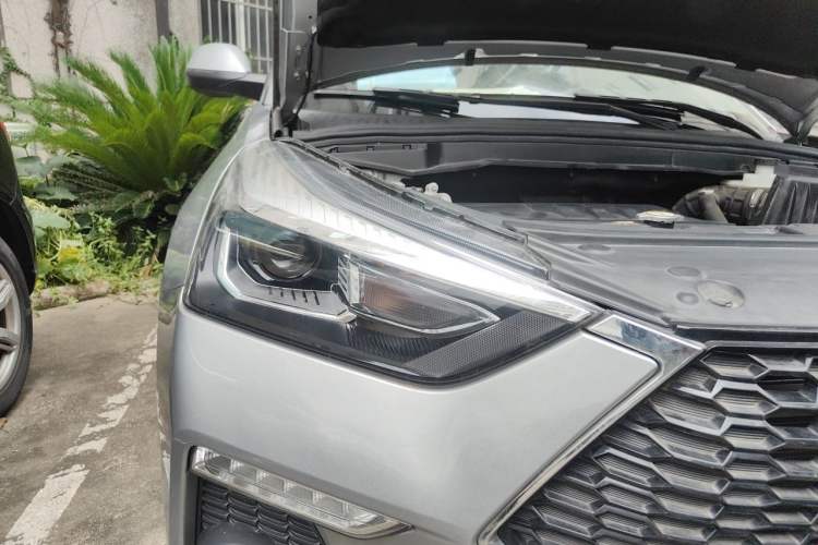 Used Haval H6 2020 1.5 GDIT Automatic Platinum Champion Edition Right Front Headlight