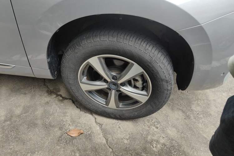 Used Haval H6 2020 1.5 GDIT Automatic Platinum Champion Edition Right Front Wheel Hub