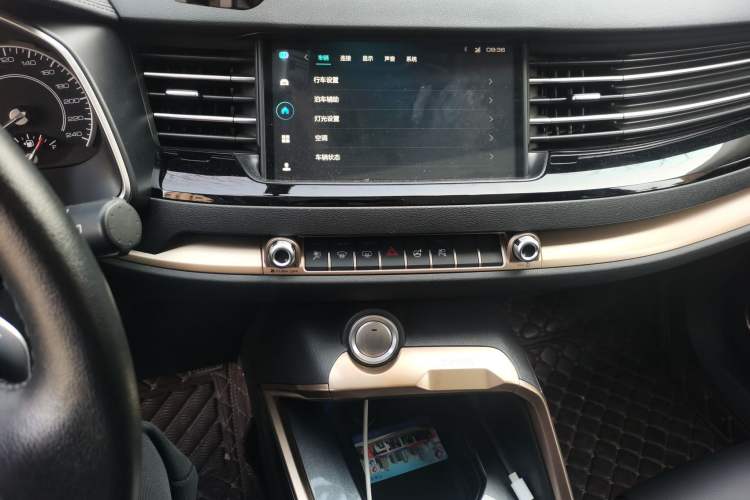 Used Haval H6 2020 1.5 GDIT Automatic Platinum Champion Edition Audio And AC Panel