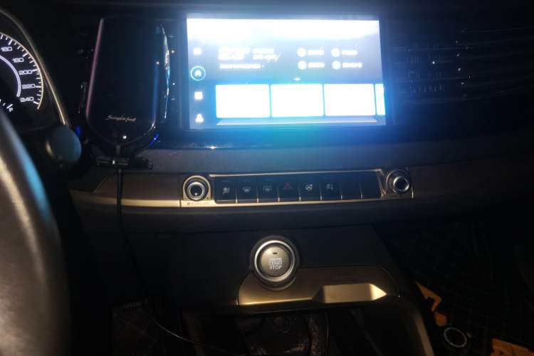 Used Haval H6 2020 1.5 GDIT Automatic Platinum Champion Edition Audio And AC Panel