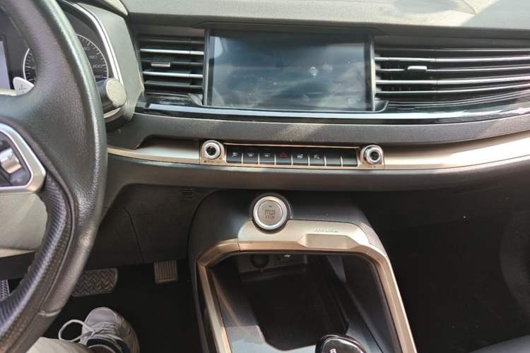 Used Haval H6 2020 1.5 GDIT Automatic Platinum Champion Edition Audio And AC Panel